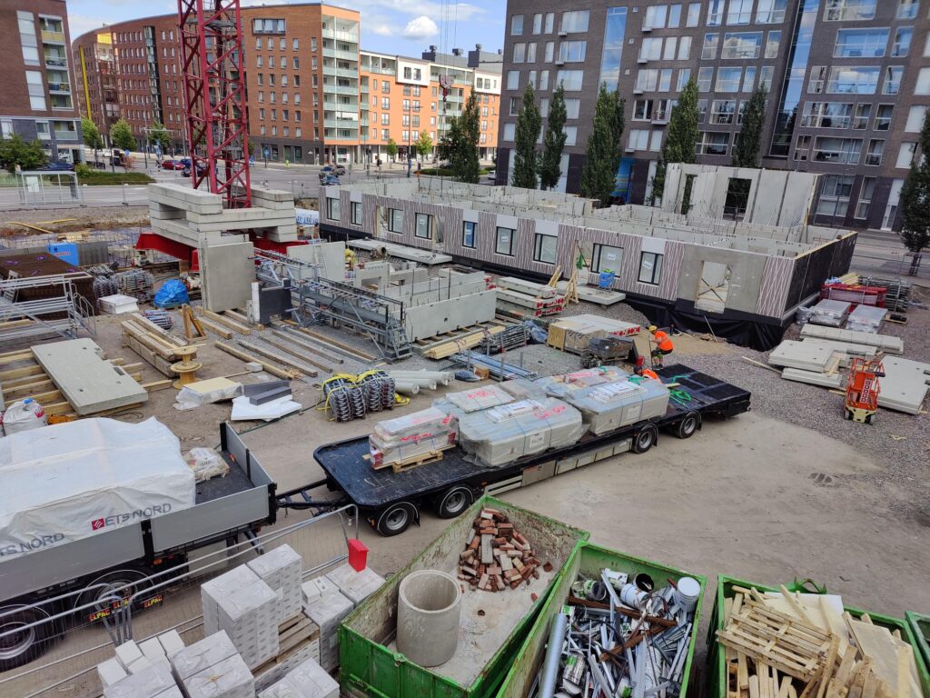 Rakennusmateriaalit kustannustehokkaasti työmaalle.
